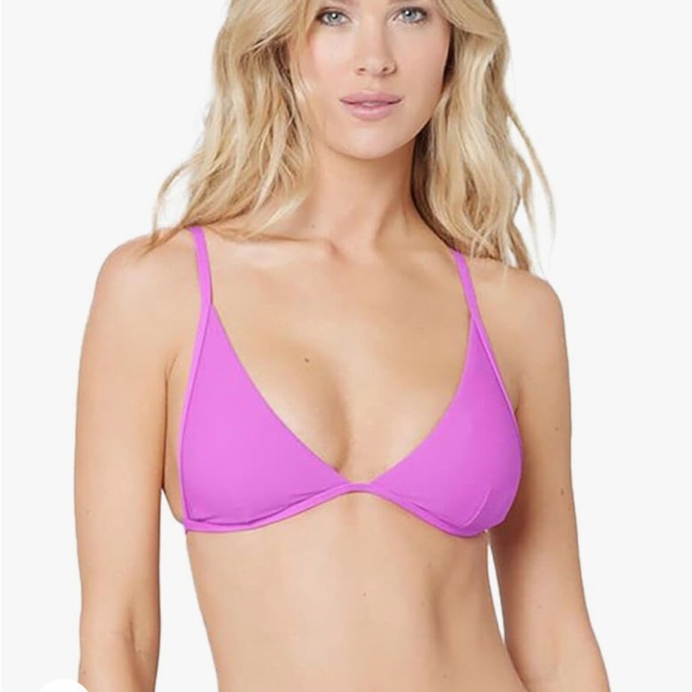 LSpace Ridin' High Ribbed Millie Top
Pitaya SM (32-34B/C)